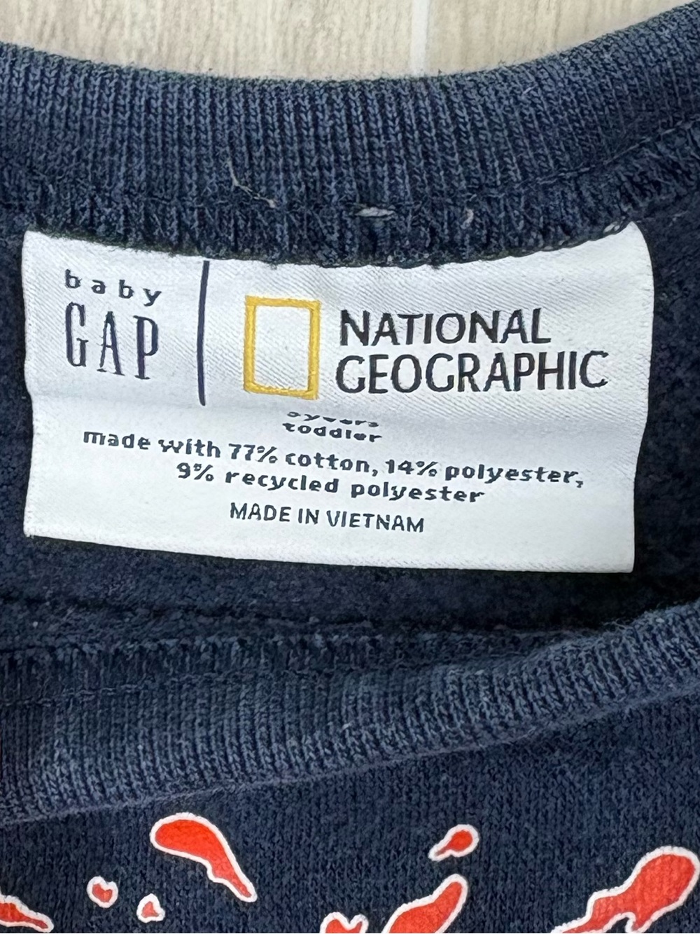 GAP Kids National Geographic Sweatshirt w/ Volcano & Dinosaurs Toddler Size 3 - Picture 2 of 9